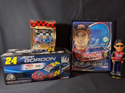 LCJ026 - Jeff Gordon #24, NASCAR Memorabilia