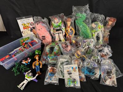 RA535 - Disney Pixar Toy Story, Burger King, Kids, Club Toys, Many Sealed - 34 +