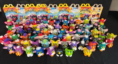 RA541 - McDonald’s Happy Meal Furby Toys With Five Boxes - 102