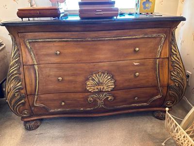 Sale Photo Thumbnail #325