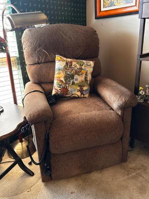 Sale Photo Thumbnail #103