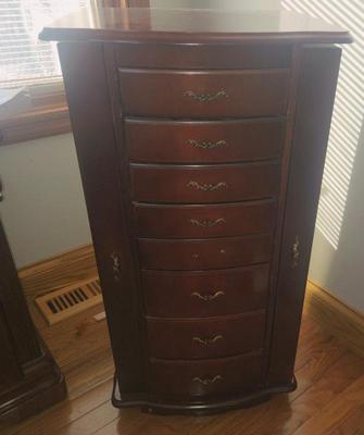 Sale Photo Thumbnail #41