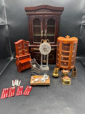 Miniature Dollhouse Furniture & Accessories 