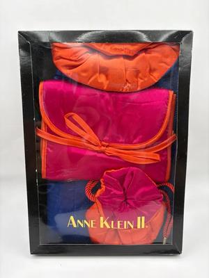 Anne Klein II Cosmetic & Toiletry Set NIB