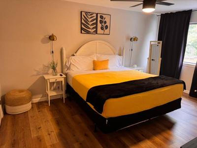 Sale Photo Thumbnail #44