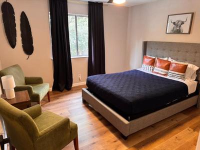 Sale Photo Thumbnail #32