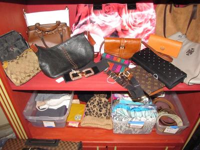 Sale Photo Thumbnail #50: Louis Vuitton, Fossil, Maria’s Italy, Coach, Zora, Nanette Lepore, Tory Burch