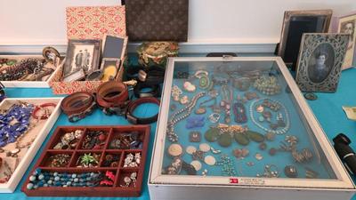 Sale Photo Thumbnail #2