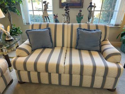 Sale Photo Thumbnail #52