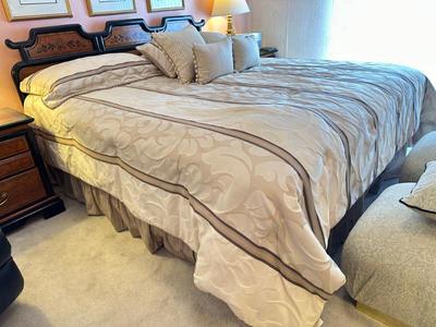 Sale Photo Thumbnail #88