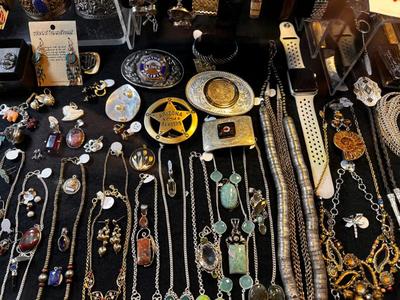 Sale Photo Thumbnail #87