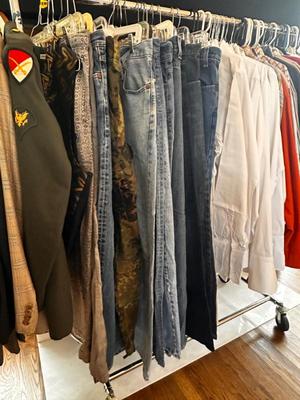 Sale Photo Thumbnail #607