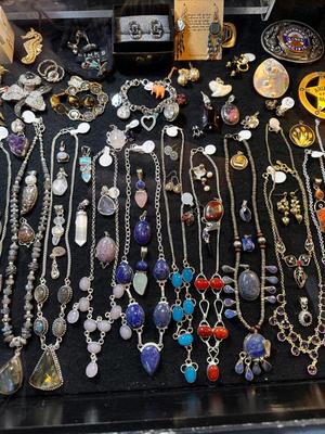 Sale Photo Thumbnail #86