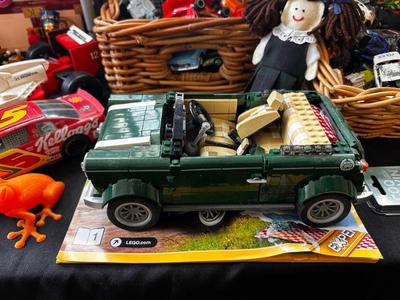 Sale Photo Thumbnail #553