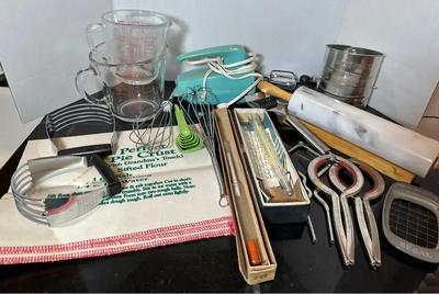 Vintage Bakeware & Utensils