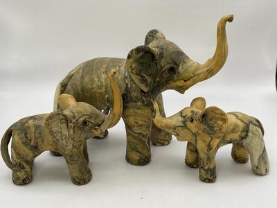Vintage Crushed Oyster Shell Elephant Figurine Family