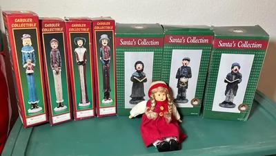 Windsor & Santa’s Collection Carolers