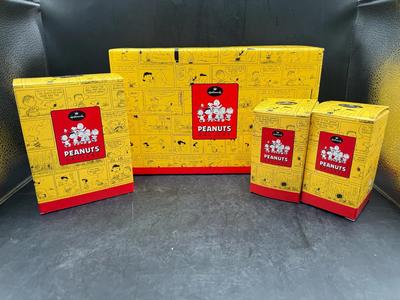 Hallmark Peanuts Gallery Nativity Scene Figurines