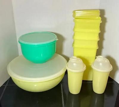 Classic Yellow & Green Vintage Tupperware