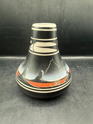 Rustic Navajo Native American Pottery Vase 