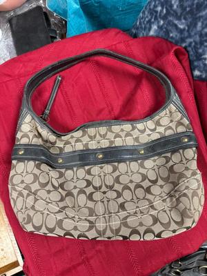 Sale Photo Thumbnail #422