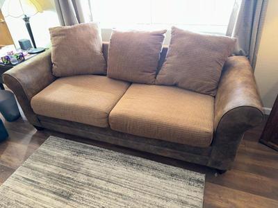 Sale Photo Thumbnail #546