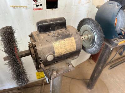 Sale Photo Thumbnail #429