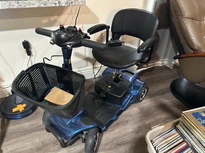 Sale Photo Thumbnail #589