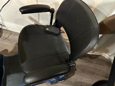 Sale Photo Thumbnail #584