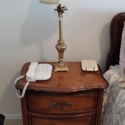 Nightstand with 2 drawers
