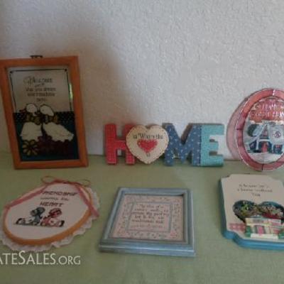 Cute home and heart warming decor

-Six wall hangings all with unique phrases
