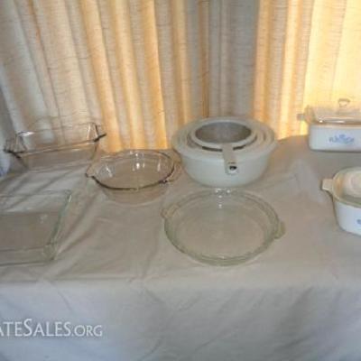 Pyrex Corning Ware, Bowl Set & More

-12 Pieces -3 White bowl set & strainer -Anchor loaf dish 1.5qt -2 Piece set corning ware cookware...