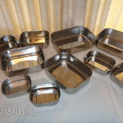 Stainless Steal Bakeware & Mixing Tins

-!0 Pieces -Made in Japan