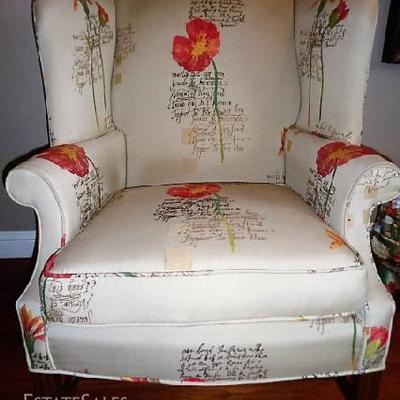 Cute winged back chair


-Small quotes on it along with red and yellow flowers -Has been reupholstered (minor normal wear) : 29