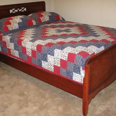 Vintage Duncan Phyfe Double Bed with Patchwork Quilt