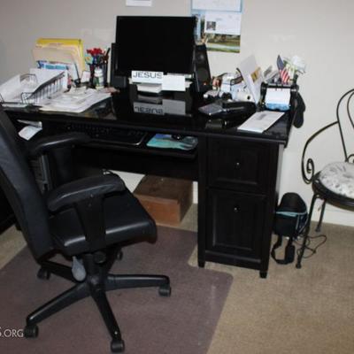 home office chair, desk, supplies
