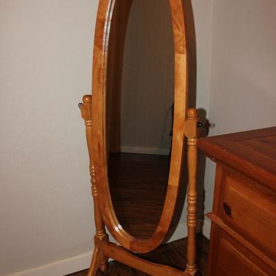stand alone full length mirror
