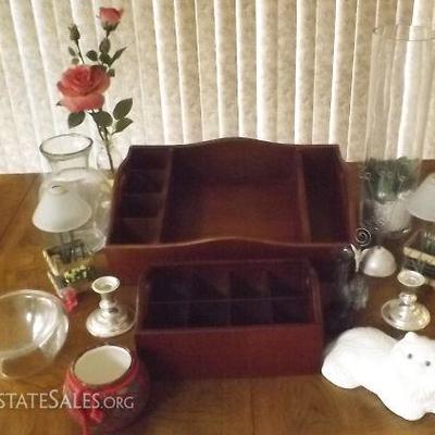HCE008 Wooden Organizer Trays, Glass Vases, Ceramic Cat & More!
