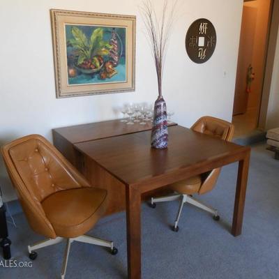 Walter of Wabash ( Rare) 5 leaf expandable Walnut Table from Sweden 