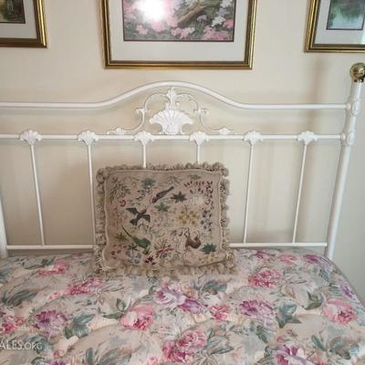 White decorative Iron bed - full size