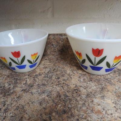Vintage Fire King mixing bowls