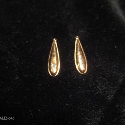 14K gold earring drops,need new hooks