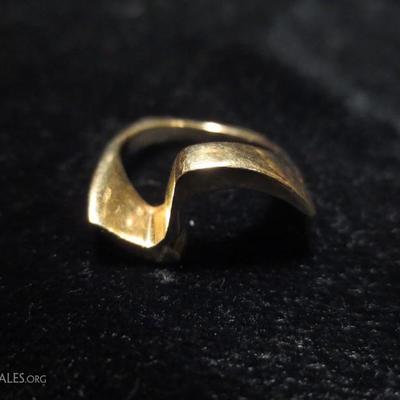 14K gold wedding band, goes with engagement ring in earlier photo