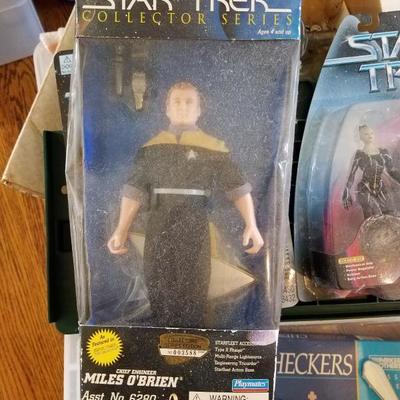 Star Trek figurines and other toys