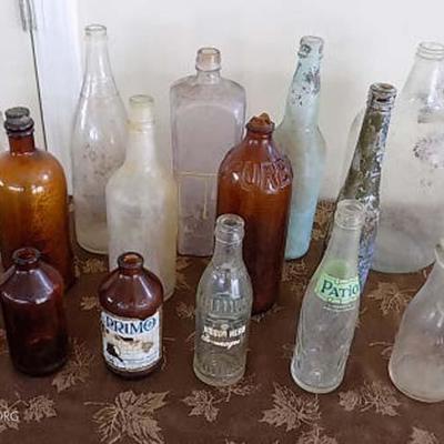 DDC048 Old Collectible Bottles Galore #2
