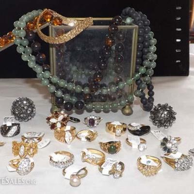 DDC053 Assorted Fashion Rings, Bracelet, Jewelry Box & More
