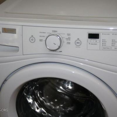 New Whirlpool Duet - Washer & Dryer- gas hookup