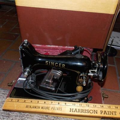 Singer model 99 sewing machine