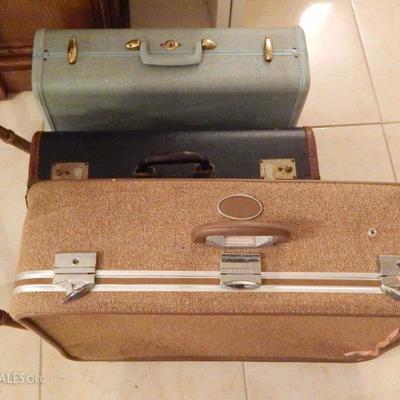 Vintage luggage (blue is Samsonite)