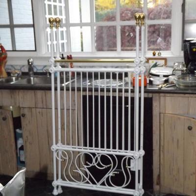 Metal Crib with Matching Changing Table